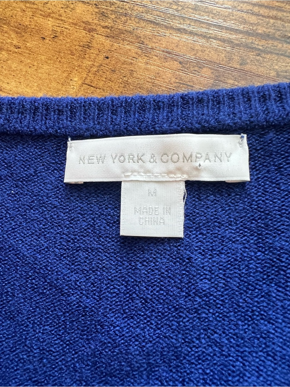 New York & Company Cobalt Blue V Neck Pullover Sweater Medium - Picture 3 of 10